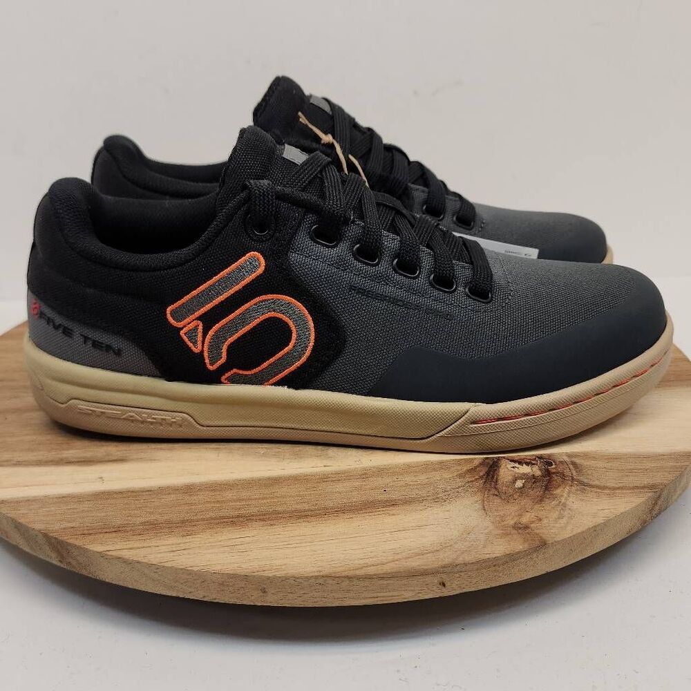 Five Ten Freerider Pro Canvas Shoe Women's Size 8.5 Black Gray